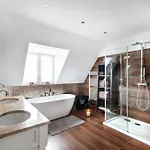 홈스테이 Primera Mit Gemeinschaftsbad *